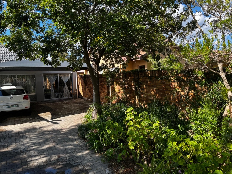 3 Bedroom Property for Sale in La Hoff North West